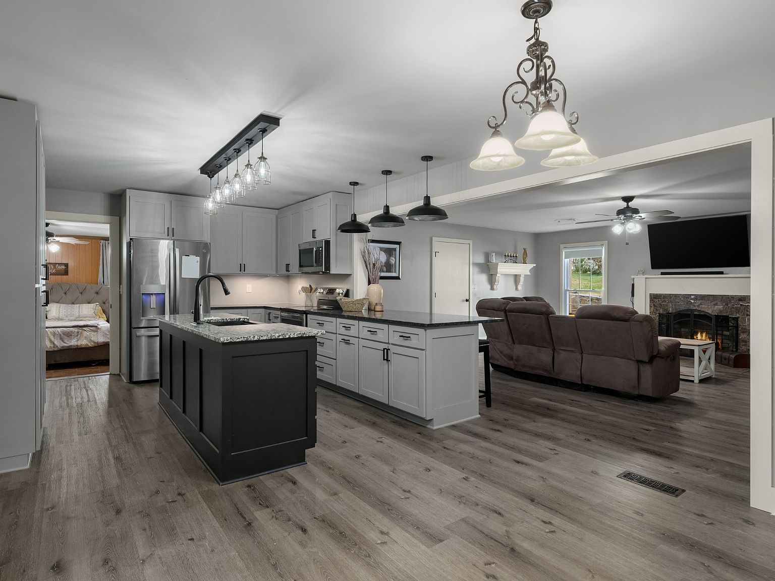 201 Glendale Cir — home for sale, photo 9