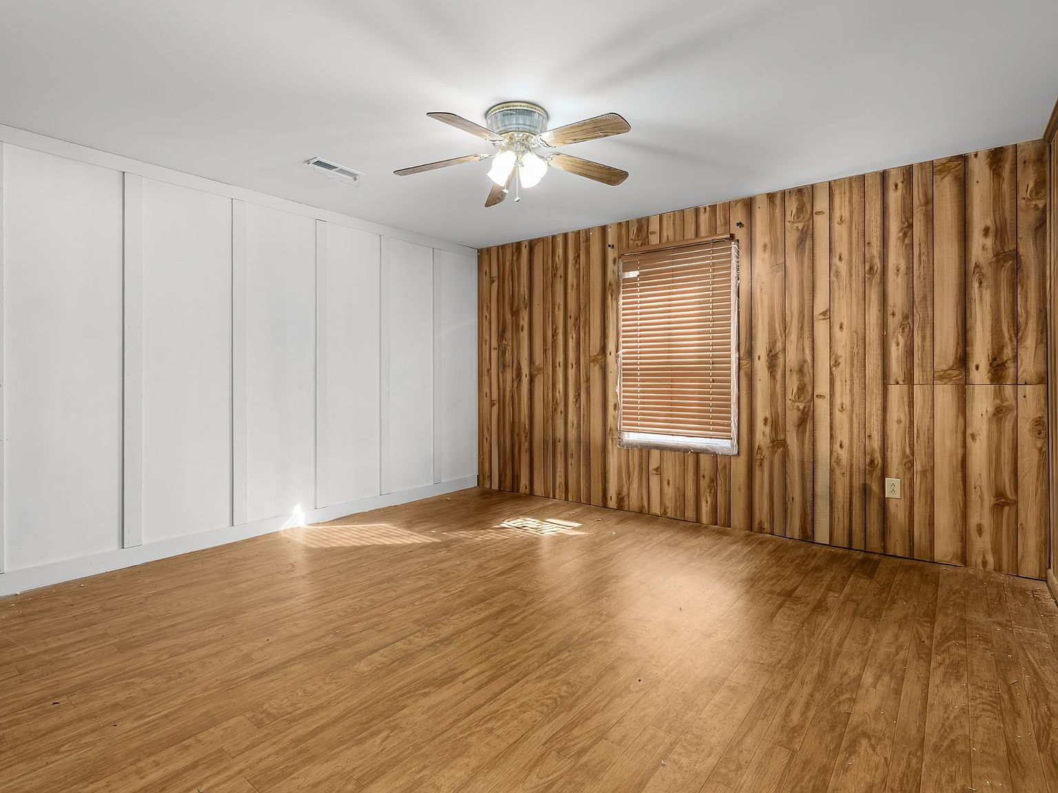 201 Glendale Cir — home for sale, photo 26