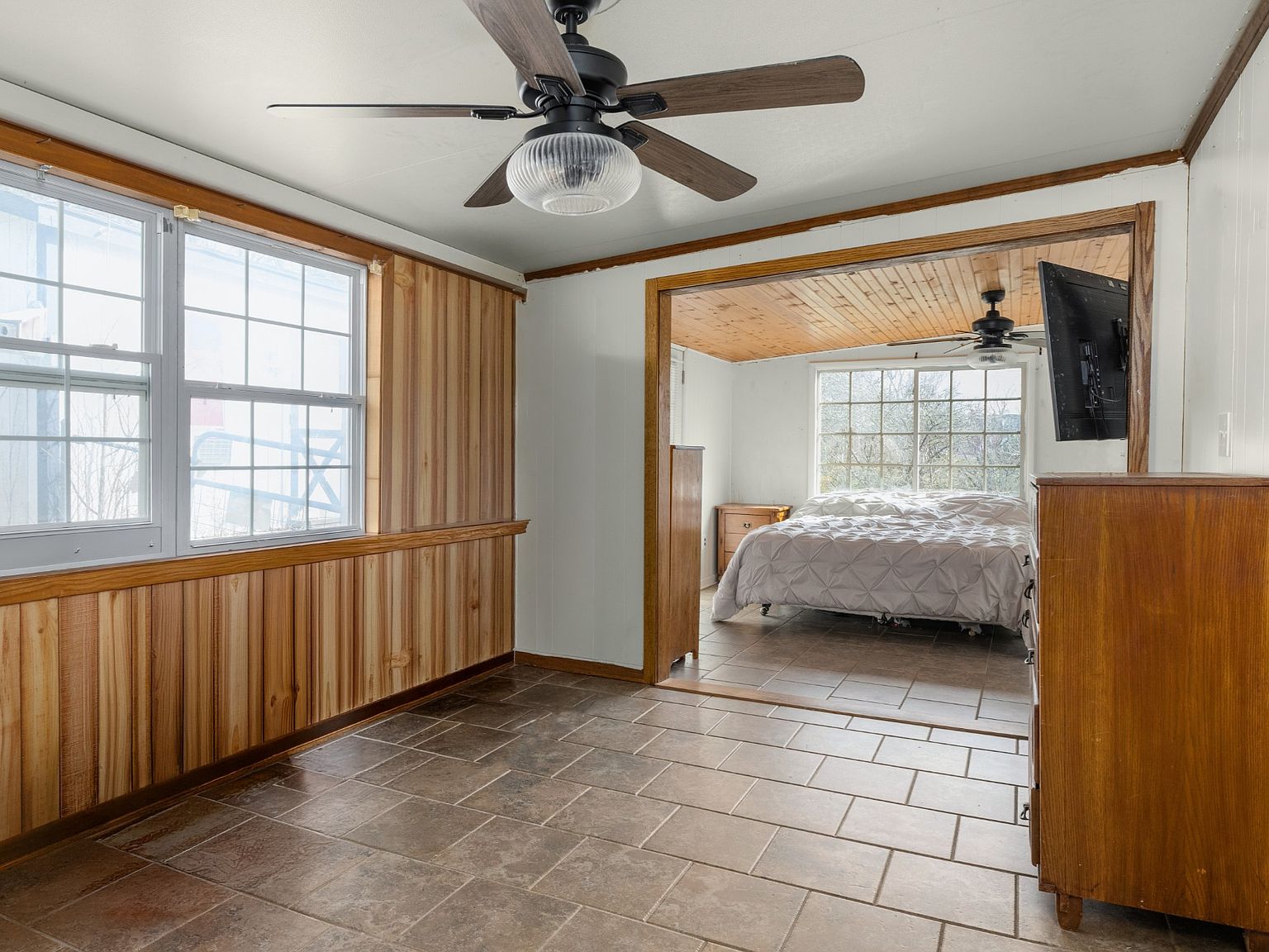 201 Glendale Cir — home for sale, photo 35