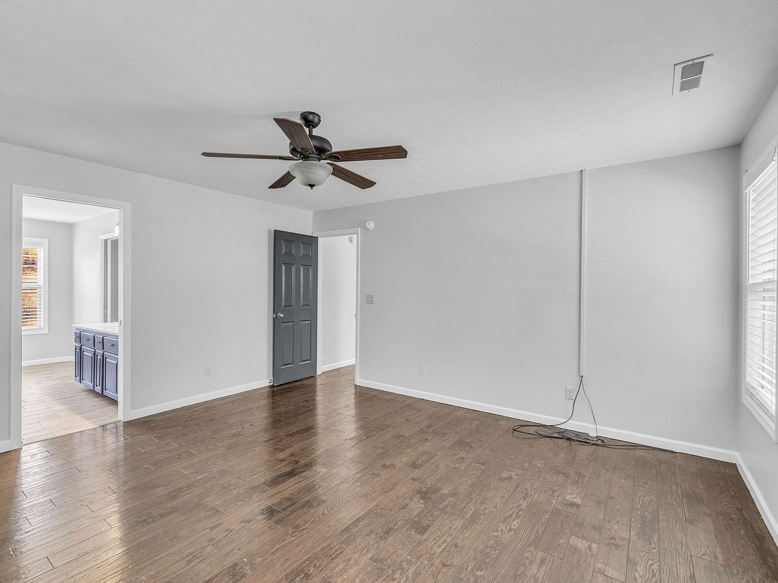 240 Scenic Ct — home for sale, photo 34