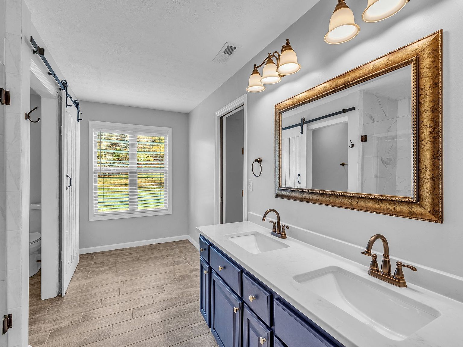 240 Scenic Ct — home for sale, photo 35